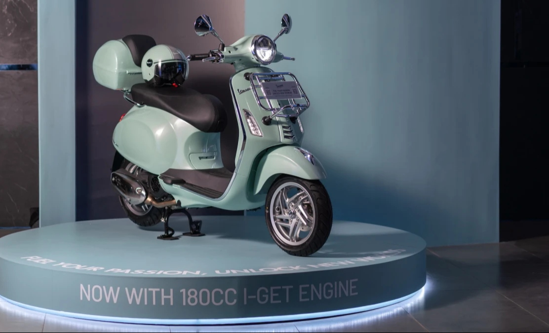 base64-17739732414761563121639-1 Vespa tung động cơ 180cc hoàn toàn mới, Sprint và Primavera nâng tầm sức mạnh, hé lộ cơ hội về Việt Nam - Ảnh 3.