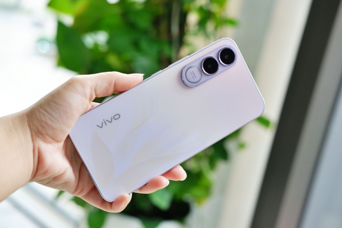 danh-gia-vivo-v70-fe-5g-3