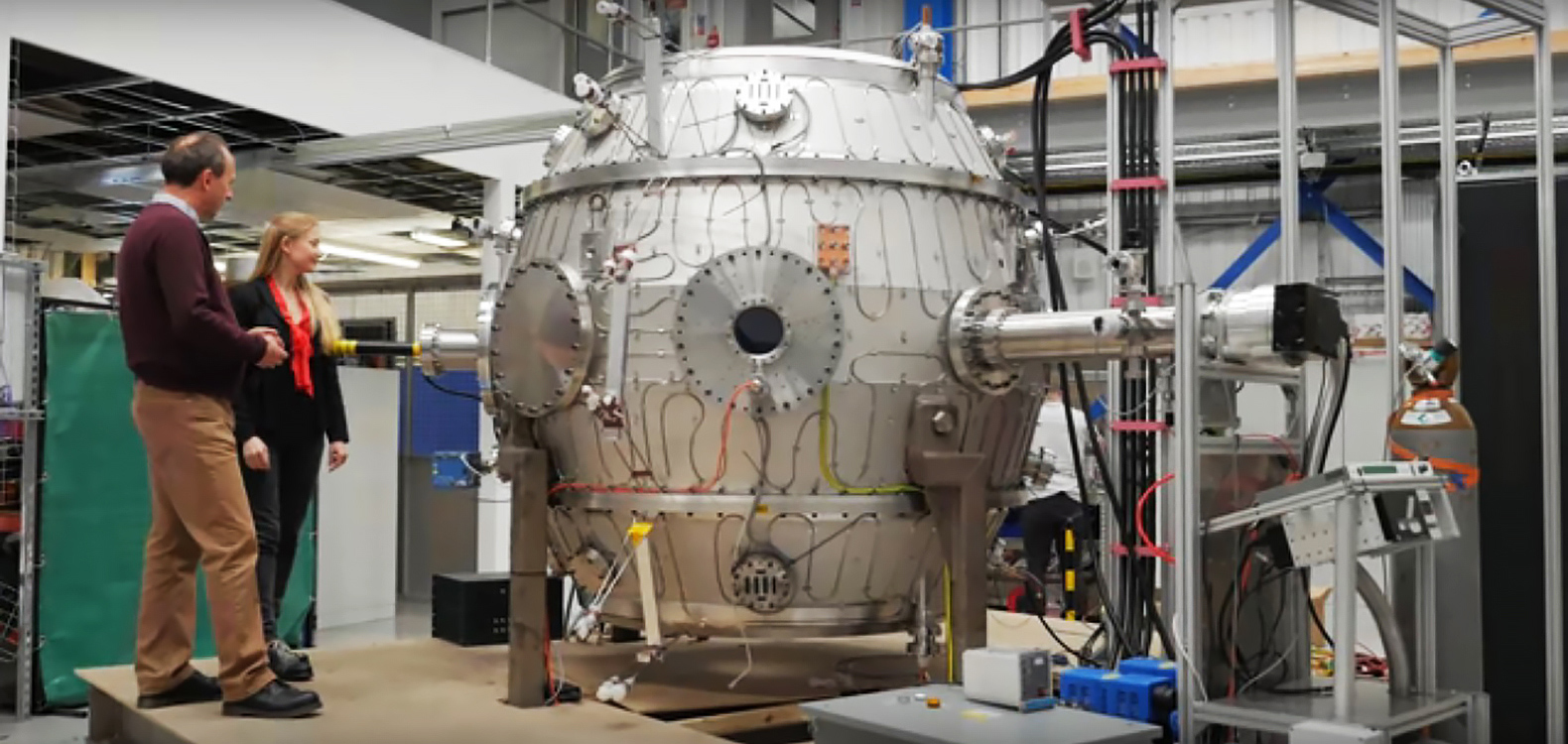 tokamak-energy-nuclear-fusion-183830-1778075384009-1778075384474813095317 Không phải CGI, lần đầu tiên con người quay được video plasma nhiệt hạch 100 triệu độ trong thời gian thực - Ảnh 2.