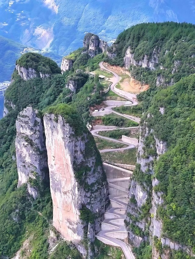 lingpaishi-zigzag-road-1778472572652-17784725729011460033643