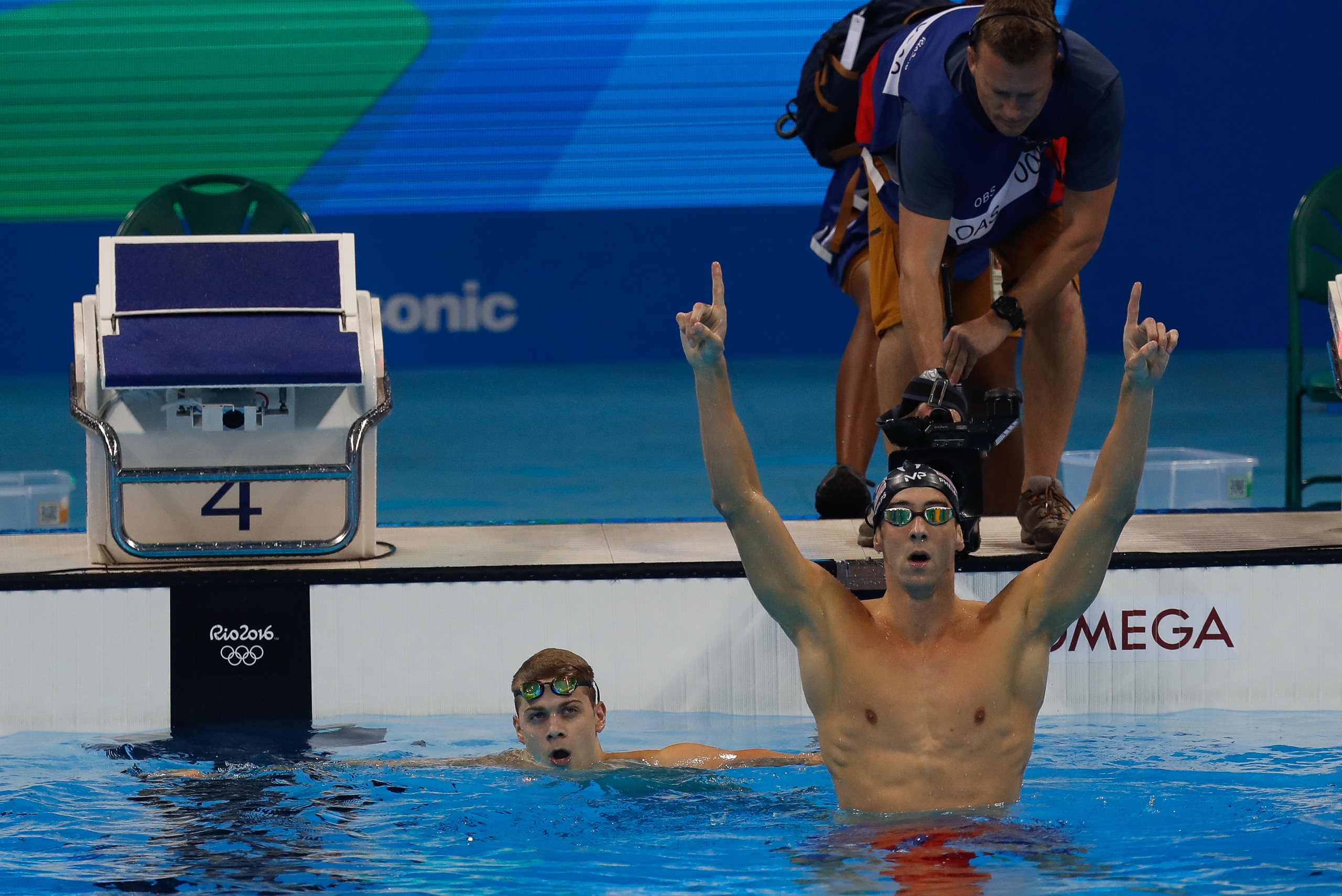michaelphelpsconquista20medalhadeouroeeovacionado1036416-09082016-mg664001-17814077625277036106 Hơn 500 năm sau Leonardo da Vinci, tỷ lệ cơ thể của đàn ông Việt có còn khớp với "Người Vitruvius"? - Ảnh 8.