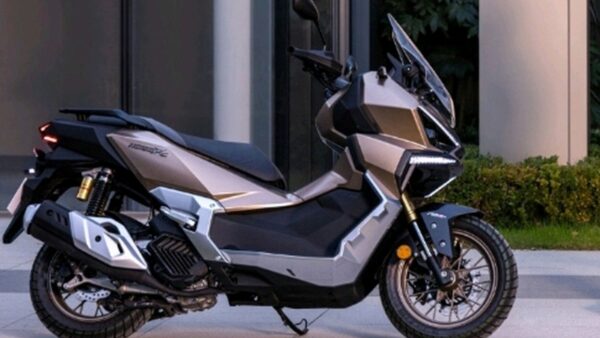 Siêu phẩm xe ga ADV 150cc của Honda lộ diện giá hơn 70 triệu: Cấu hình phuộc KYB, phanh NISSIN cùng hàng loạt trang bị hiện đại
