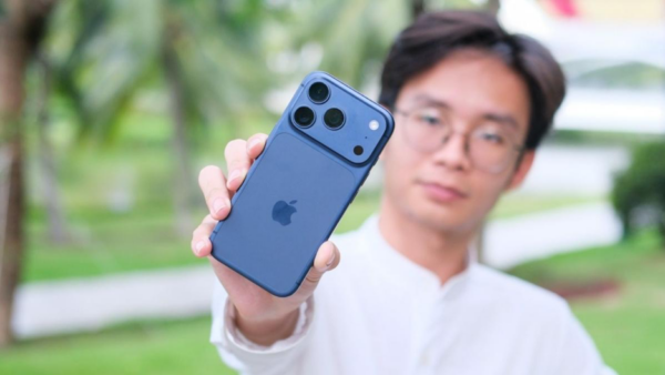 Có AI và 120Hz, iPhone 17 Pro bỏ xa iPhone 16 hoàn toàn