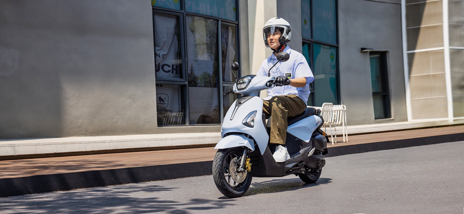 "Xe tay ga quốc dân" Honda Vision sắp gặp đối thủ lớn: Động cơ eSP, có phanh ABS, cùng nhà Honda mà giá rẻ không tưởng! - Ảnh 5.