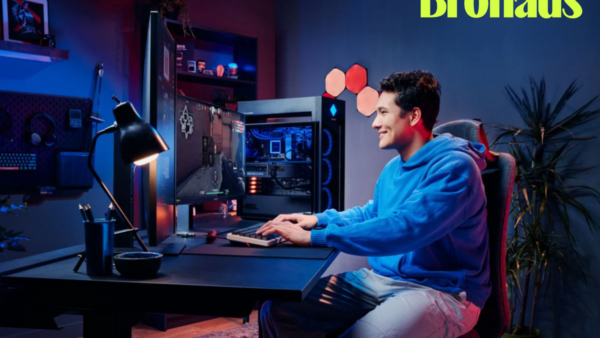 Chiếc PC từng phục vụ game giờ phải “gánh” cả cuộc đời của game thủ
