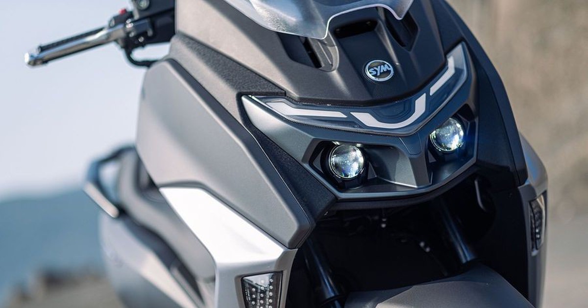 SYM MaxSym 400 mang cốp khổng lồ 45 lít cùng động cơ 400cc liệu có đáng mua?