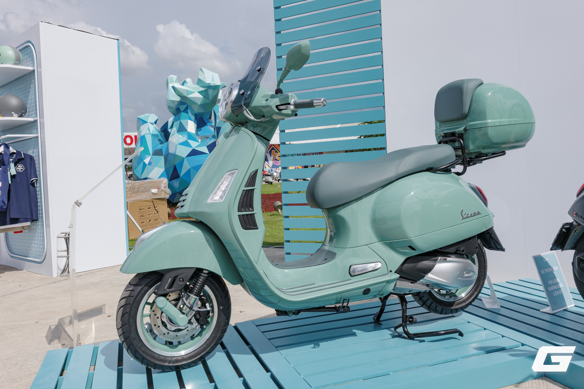Vespa mang bộ sưu tập 80 năm khuấy động Vietnam Scooters Fest 2026- Ảnh 11. Vespa mang bộ sưu tập 80 năm khuấy động Vietnam Scooters Fest 2026- Ảnh 11.