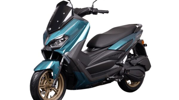Đối thủ mang dáng dấp Yamaha NMAX 155 vừa tung ba nâng cấp đắt giá khiến xe Nhật thót tim