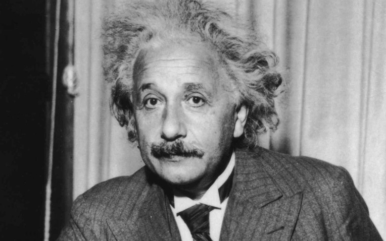 b-albert-einstein-gettyimages-5447-17903403669771178254029-17903404754151989889153-122-82-1077-1610-crop-17903404946492013366320-1790471886694-17904718872011497508181