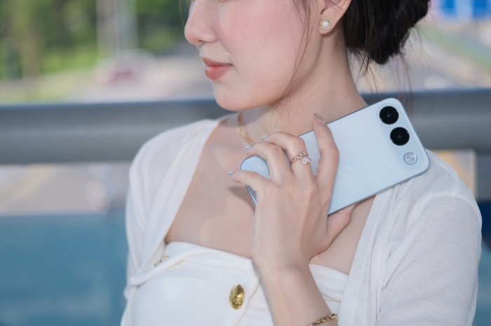 Oppo-A7-Pro5G-6